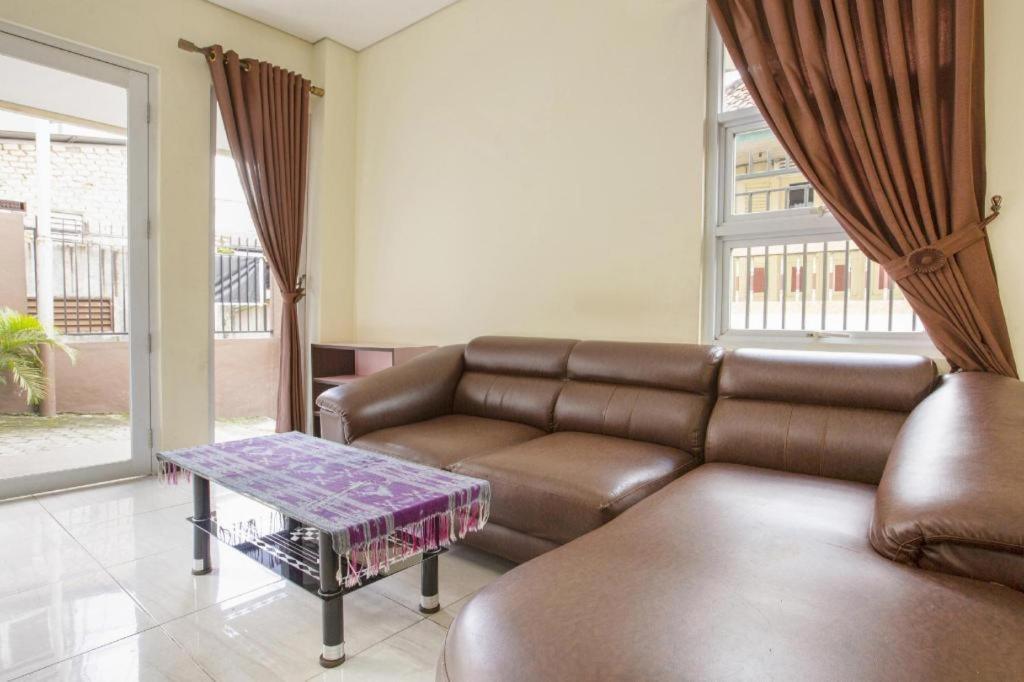 Reddoorz Syariah Near Transmart Mall Παλεμπάνγκ Εξωτερικό φωτογραφία