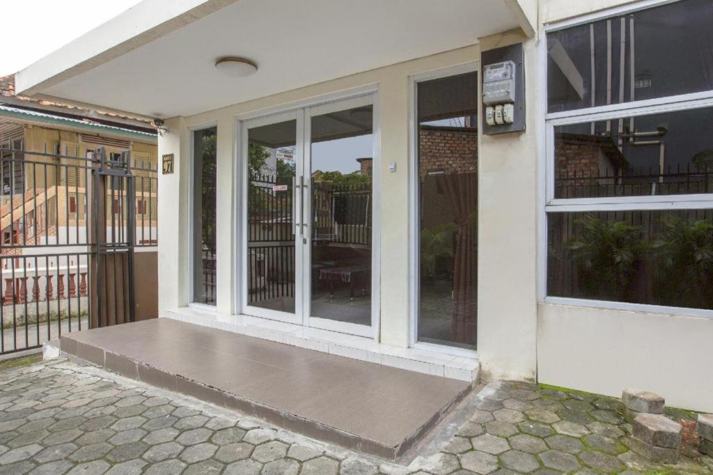 Reddoorz Syariah Near Transmart Mall Παλεμπάνγκ Εξωτερικό φωτογραφία