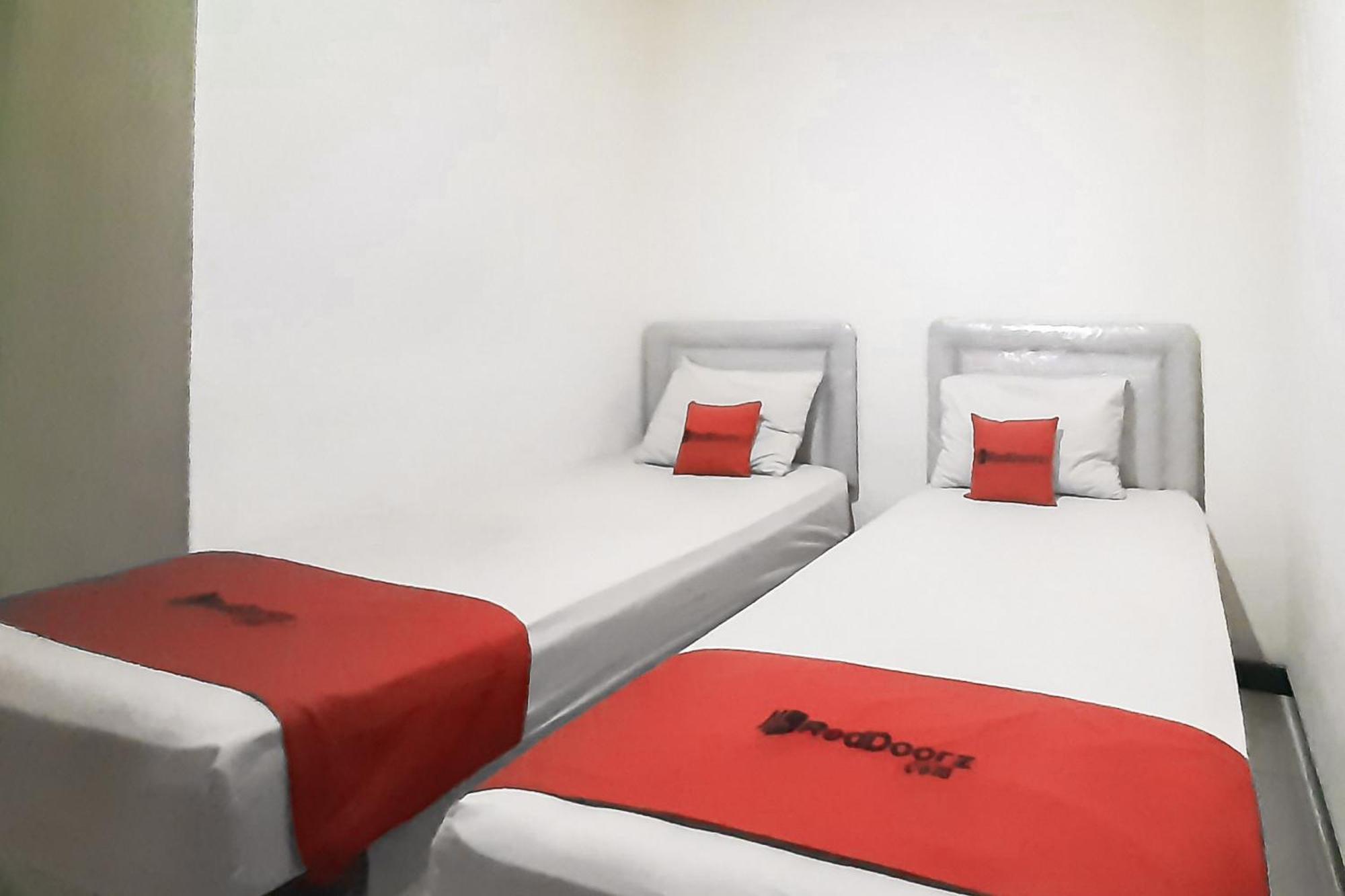 Reddoorz Syariah Near Transmart Mall Παλεμπάνγκ Εξωτερικό φωτογραφία